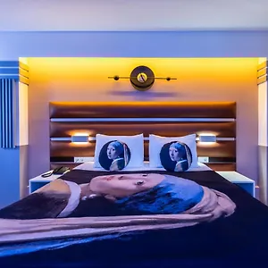 Отель Gallery & Nisantasi