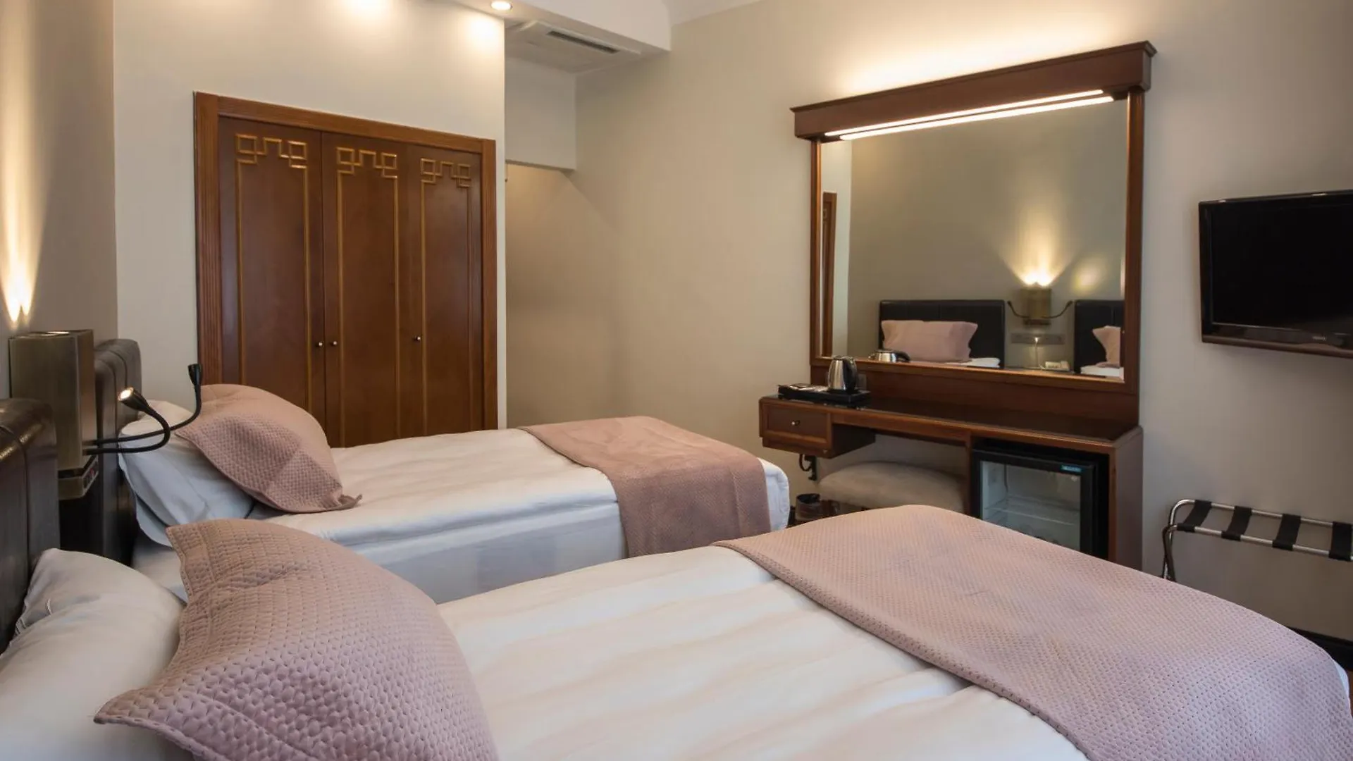 Vardar Palace Hotel - Special Category Istanbul